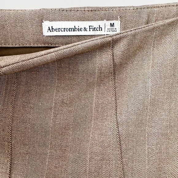 Mid Rise Wide Pleated Mini Skort - Picture 3 of 5